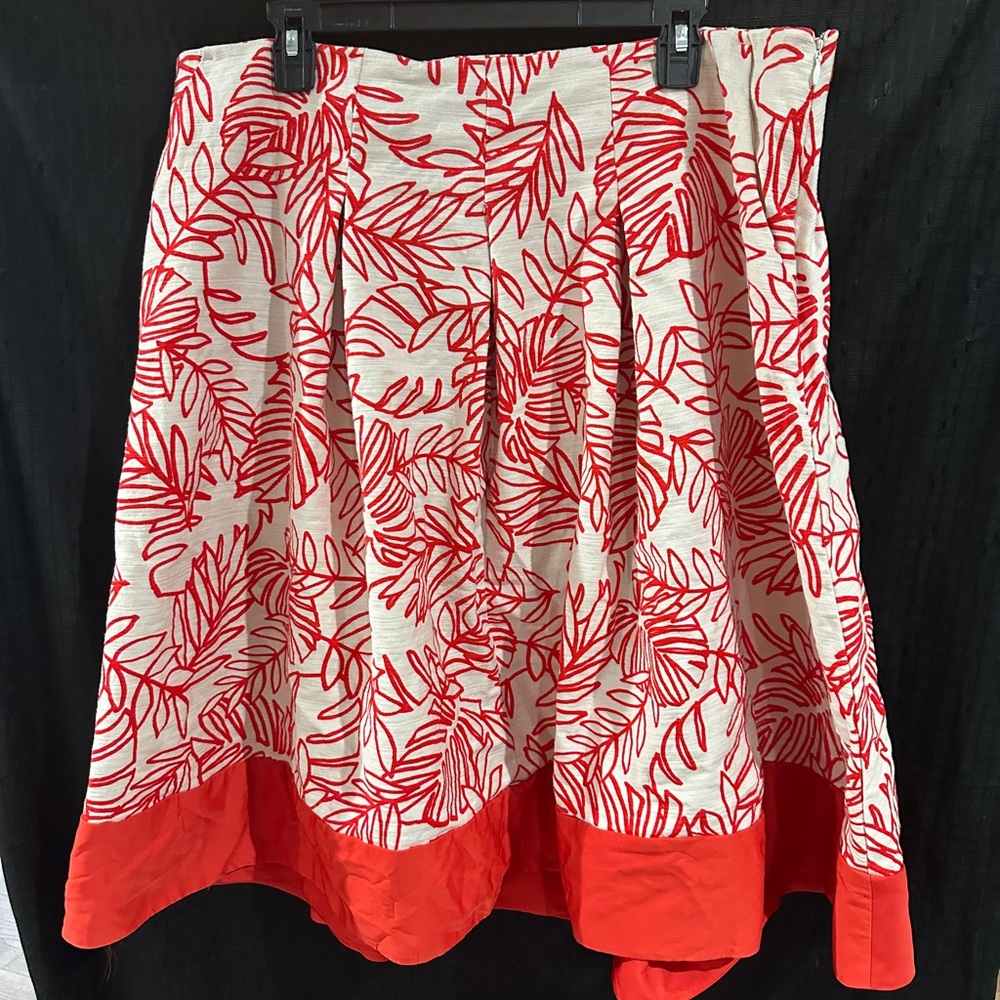 Lane Bryant White and Red A-Line Skirt with Leaf Print